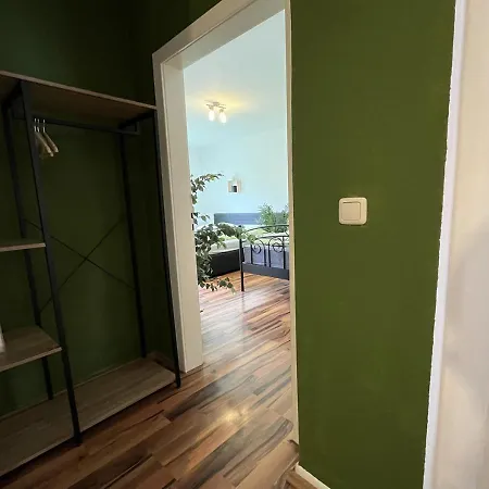Suiteable Living - #10 Max Der Machtige * Essen