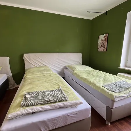 Suiteable Living - #10 Max Der Machtige * Essen